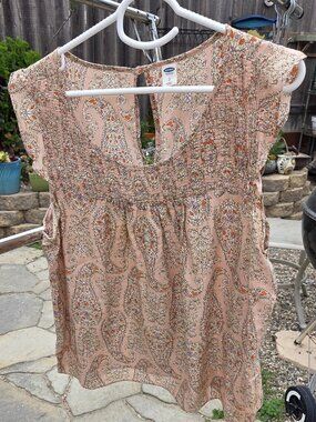 Old Navy Paisley Top Womens Large Pink Boho Pintuck Sleeveless Blouse